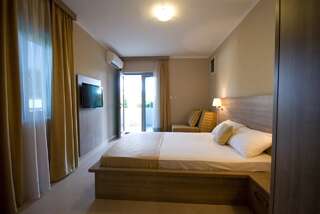 Апарт-отели Vila V Lux Apartments Петровац Номер-студио (для 2 взрослых)-9