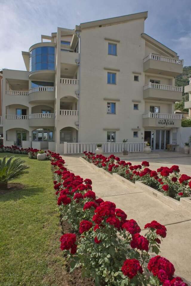 Апарт-отели Vila V Lux Apartments Петровац-3