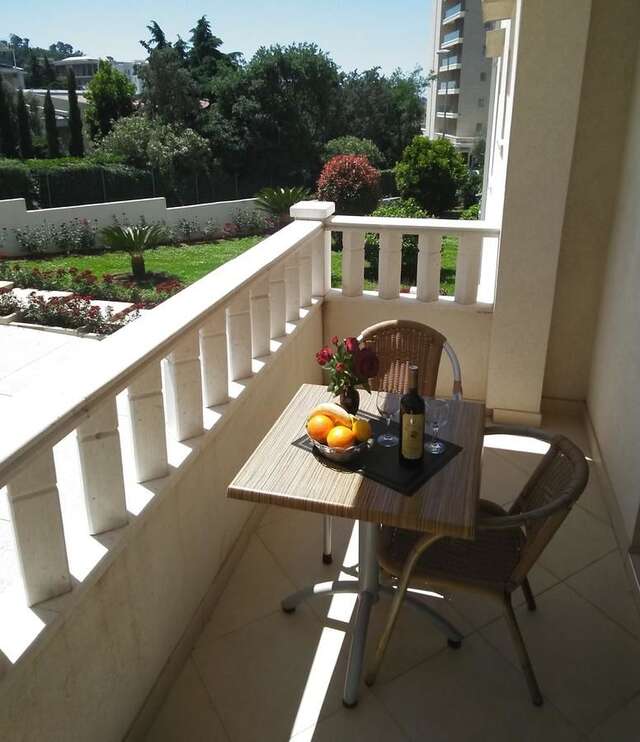 Апарт-отели Vila V Lux Apartments Петровац-7